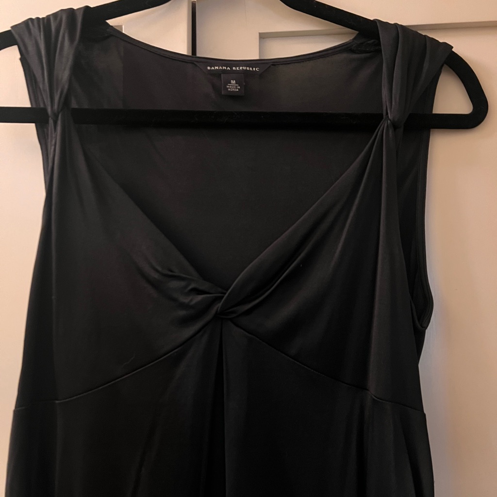 Banana Republic Black Sleeveless Top Size M